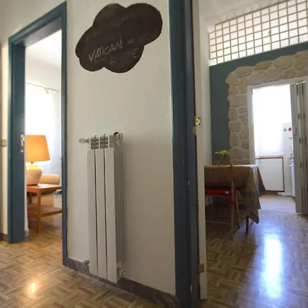 아파트 Sara House